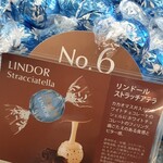 Lindt Chocolat Boutique & Cafe Karuizawa Purinsushoppingupurazaten - 