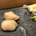 まんてん鮨 - 帆立のお造り　