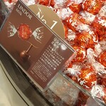 Lindt Chocolat Boutique & Cafe Karuizawa Purinsushoppingupurazaten - 