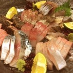 酒と肴 よしまさ - 日本橋の少しはずれにある肴の美味い店！かます、黒むつ、せいめい、ごま鯖、すま鰹など。どれも活かってる！最高！