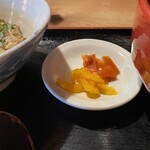 Teuchiudonsobadomburifukuya - 香の物