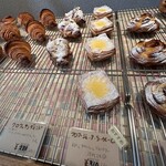 Boulangerie Artisan'Halles - フロマージュ・ア・ラ・クレームはオススメのようです