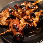 居酒屋 もぢょい有限会社 - もつ屋のしろ(タレ)(1本)　98円