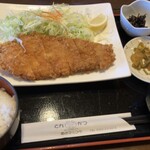 とんかつビストロ 肉のマルコウ - ロースカツ230ｇ定食