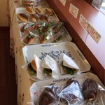 ペルル - ずらっと調理パン。