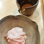 飯田商店 - 味変アイテムのしゃぶ肉と鰹と昆布の水