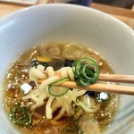 飯田商店 - 追加される麺が嬉しい