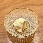 鎌倉 北じま - 2024.1.　くろもじ茶ゼリーとチェリモヤヨーグルトがけ