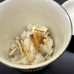 日本料理 新茶家 - 煮えばな、松茸、このこの３つの香のハーモニー。 これからキノコを食べるよー的な。