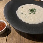 炭火とワイン - いくらリゾットですが　ムールリゾットと別容器で頂きました。