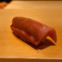 鮨 はしもと - 大間の初競りの中トロ