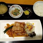 だいどころや - 料理写真:生姜焼き定食