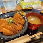 若狭 醤油かつ丼と豚汁 厳選味覚 うまもんや - 