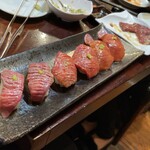 肉問屋直送 焼肉処蔵元 - 肉寿司盛り合わせ