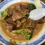 香港麺 新記 - 牛バラ肉がたっぷり！！