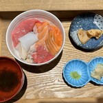 立ち食い海鮮丼 みこ食堂 - 