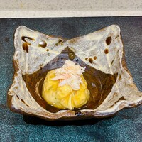 神楽坂 鮨 弥栄 - 上毛蟹、中がずわい蟹のシュウマイ