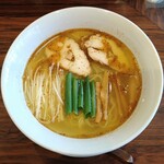 ラーメン 天邪鬼 - 琥珀（800円）