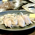 Tsukishima Meibutsu Monja Daruma - こちらも旨そうな牡蠣です！