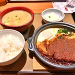 Yayoi Ken - 味噌かつ煮定食+とん汁変更。870+190円