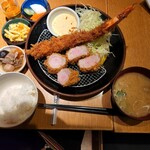 Tonkatsu Sakutarou - 定食の全体イメージ