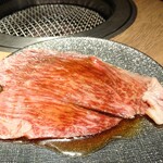 焼肉にくがとう - イチボ1枚焼き990円