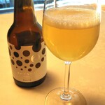 筑紫亭 - とてもクオリティーの高いビール。 シャンパンのような滑らかさにフルーティーで上品な味わい。