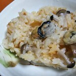 筑紫亭 - ●牡蠣としめじの炊込み飯