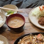 KOBUTA - とんかつセット（ライス・豚汁・漬物）900円