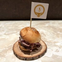 COWMAN STEAK CLUB - COWMAN 特製ミニバーガー