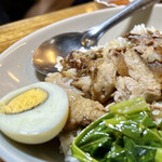 ร้านสุวรรณภูมิเฟอร์นิเจอร์ไม้สัก - 