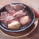 牛肉のフォンドボー煮込み