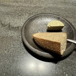 ete - 海藻バターとパン