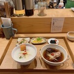 叙序圓 - 薬膳スープ+お粥のセット（鶏粥、パクテー）