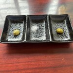 かつ丼多勝 - 左から、わさび、トリュフ塩、柚子胡椒