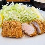 Tonkatsu Iso - 上ヒレ定食