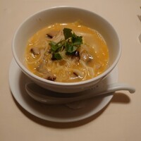 礼華　青鸞居 - 上海蟹の煮込み麺