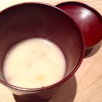 くろぎ - 海老芋の白味噌仕立て