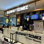 Guzman y Gomez FOOD&TIME ISETAN - アトレ3階にあります