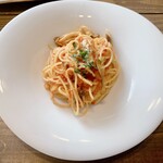 Pasta Dining ROTO - 小柱、きのこ・トマトソース　全体
