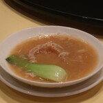 Kasei rou - 蟹肉入りフカヒレの姿煮込み