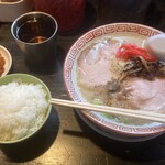 黒豚とんこつ のんぶー - シンプルだけど奥が深いスープ！