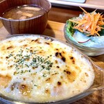 糀屋カフェ - 海老とチキンの白味噌ドリア定食　¥1300(税込)2023/11時点