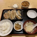 馬さん餃子酒場 - 