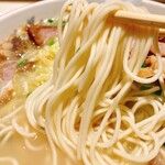 こむらさき - 麺リフト