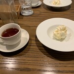 ピアット コジマ - ココナッツのアイス？　とても上品なお味で驚き‼️