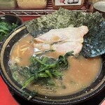 豚骨醤油ラーメン 王道家 - 