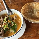 ร้าน บ้านป้าหนู - แกงเขียวหวาน + โรตี（グリーンカレー＋ロティ）
