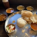 Indian Street Food & Bar GOND - （解体後でスミマセン）ランチミールス