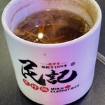 民記煲仔飯 - 鶏肉漢方スープ